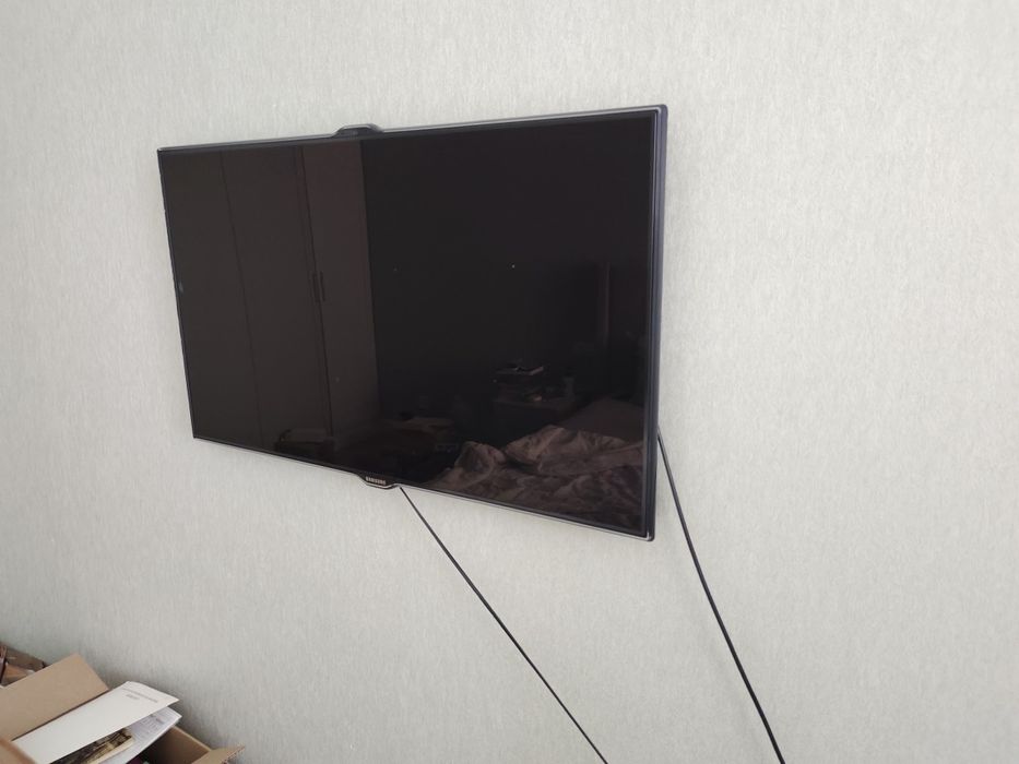 Телевизор  Samsung