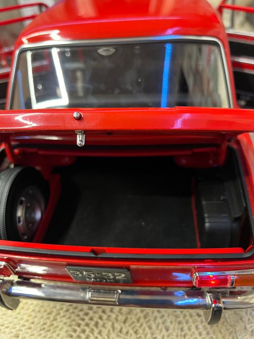 Жигули кола макет 1:8