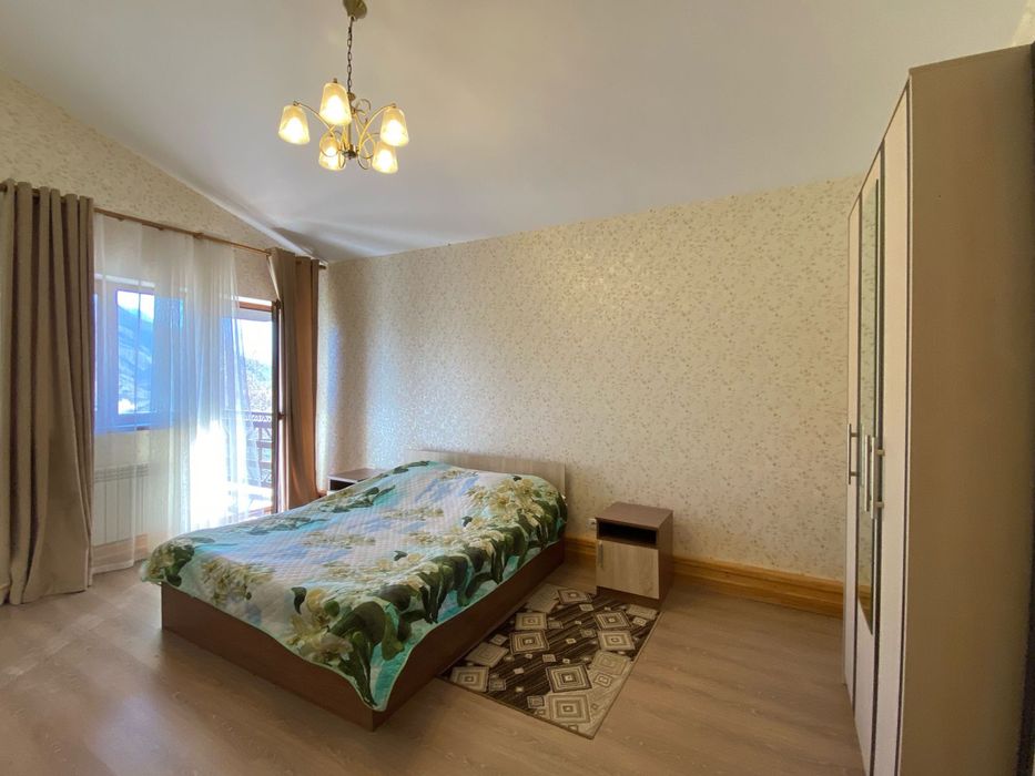 Сдаётся большой коттедж посуточно