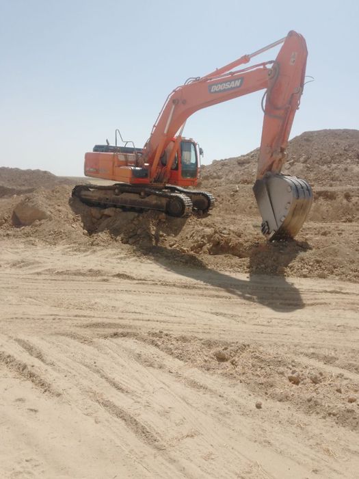 Аренда экскаватор Доосан 300  ковш 1.7куб