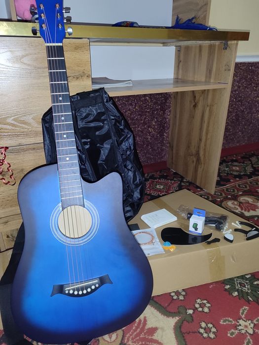 Acustik gitara 38 razmerda 500.000 min