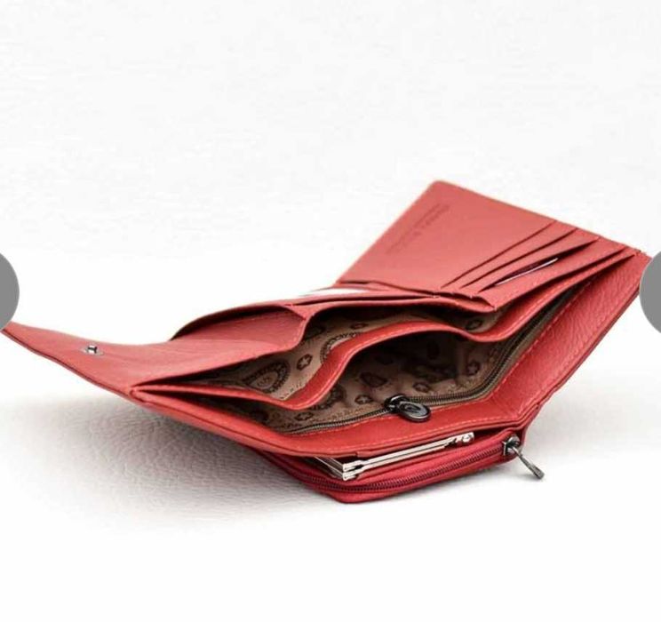 Дамско портмоне естествена кожа