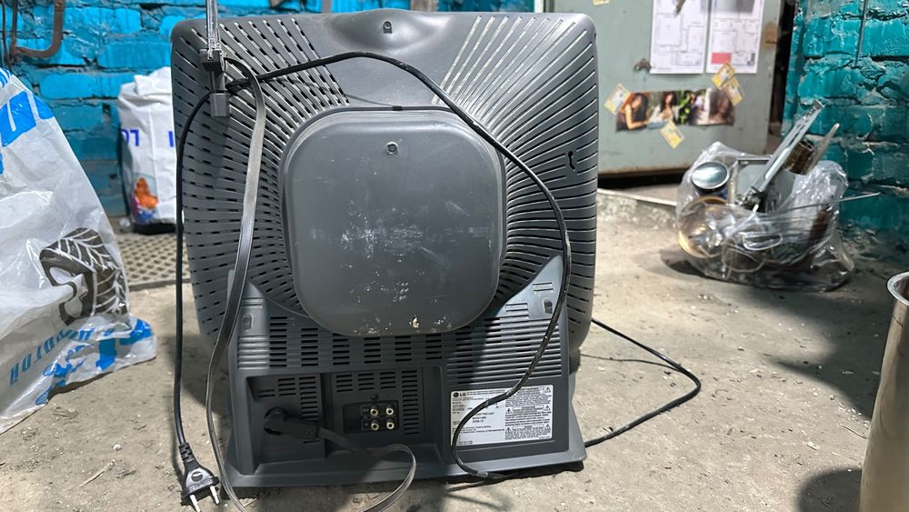 Продам телевизор