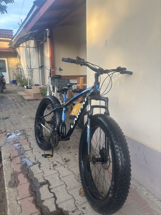 Vand bicicleta cu roti groase carpat