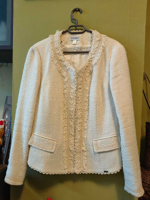 Костюми, номер 44 и 46 на Данини