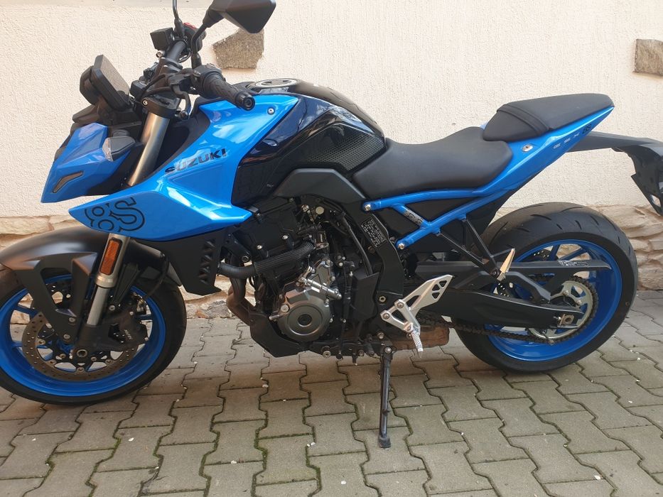 Suzuki GSX 8S  2023 ABS TC  gsxr g s x s