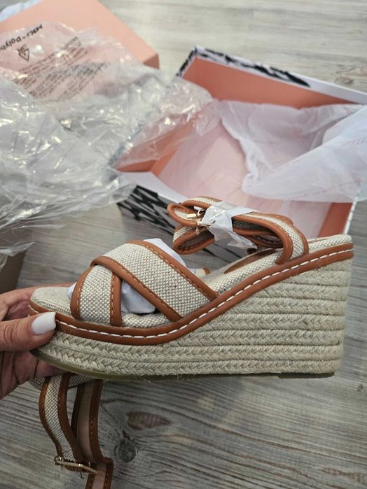 Страхотни сандали Moda in pelle 37 номер, нови