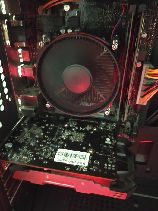 Компьютер игровой в отличном состоянии!