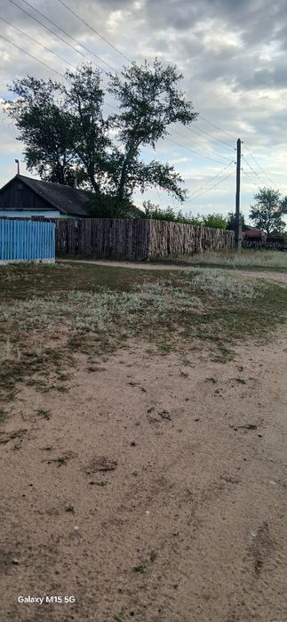 Продам 2 дома с большой территорией