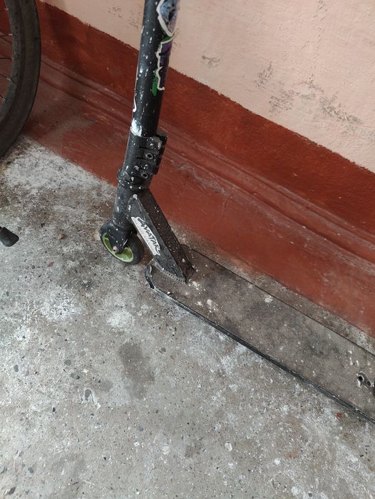 Самокат трюковой металлический