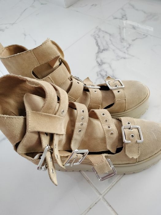 Botine cu platforma piele întoarsă