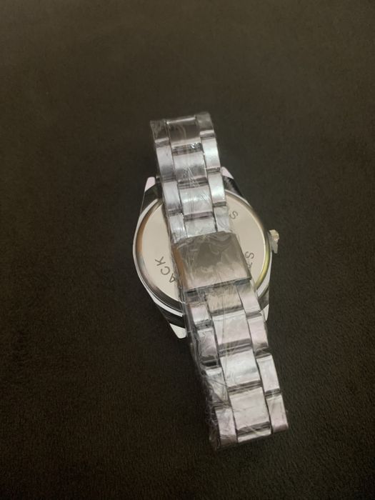 Продам часы две пары