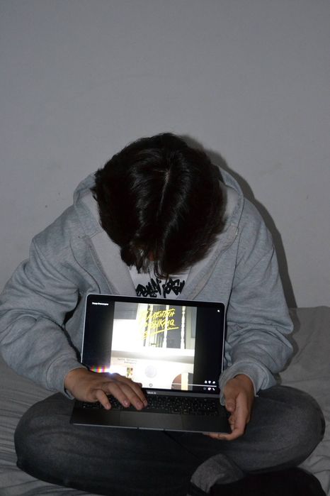 Продается MacBook air 13