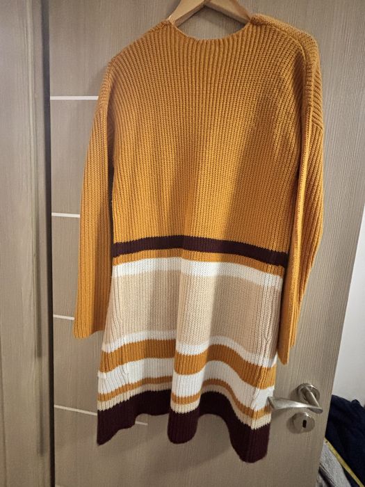 Дълга жиретка в цвят горчица