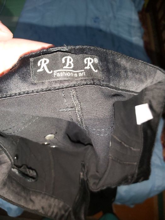 Женские брюки и капри на худеньких девушек. Привозные