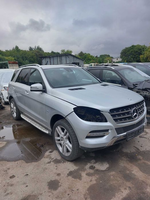На Части: Mercedes-Benz ML 166 350 CDI BlueTEC 258 кс 2012 Ляв Волан