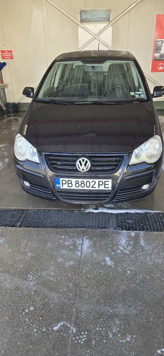 Продавам Polo газ бензин