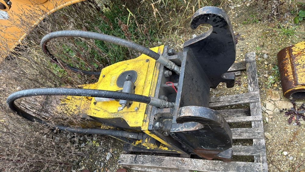 Excavator Hitachi ZX350