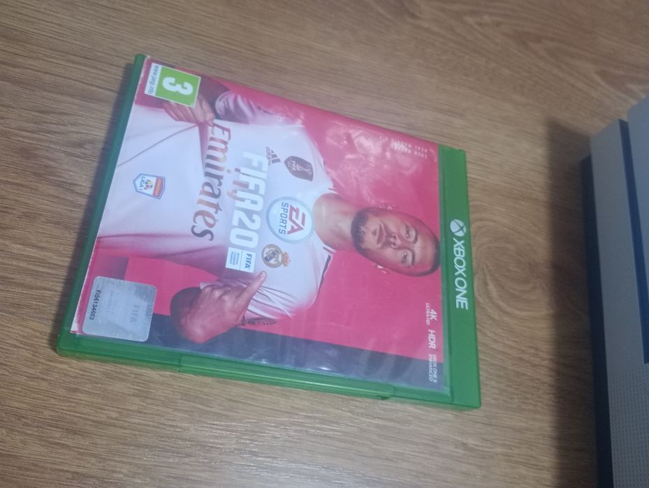 Xbox one S aproape nou