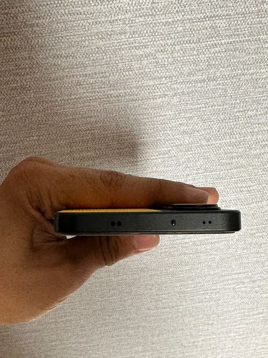 Продам Poco X7 Pro