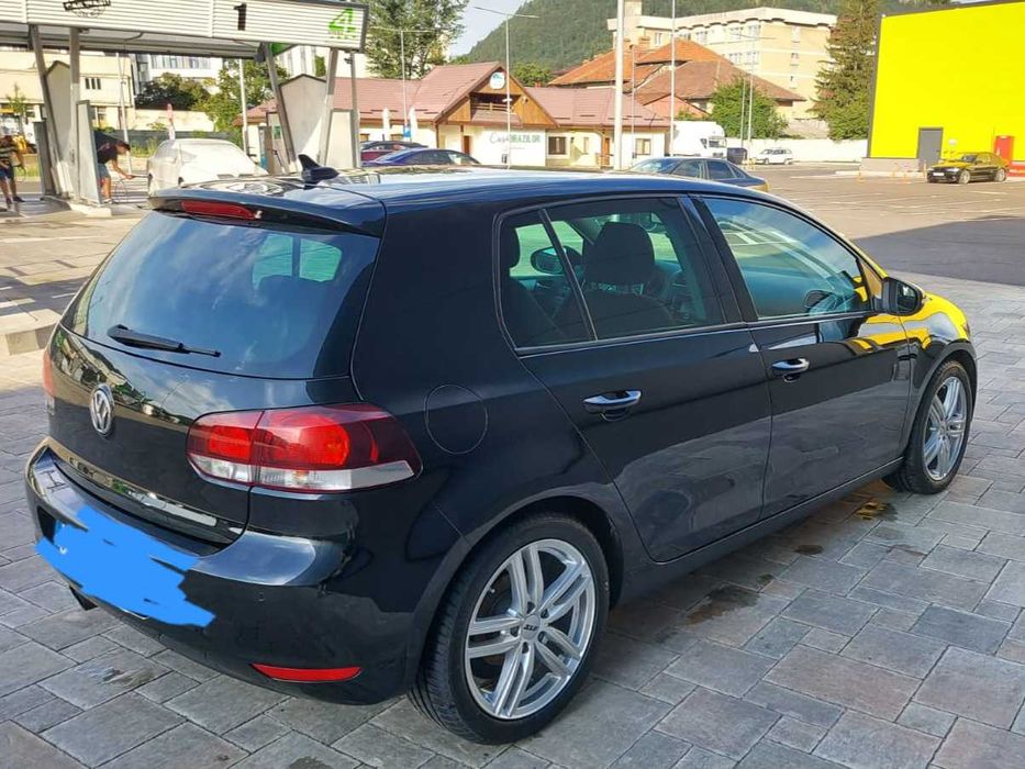 VOLKSWAGEN Golf 2010 — imagine 2