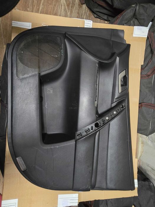 Обшивка двери Toyota