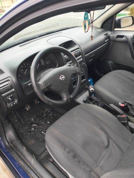 Vând Opel Astra g