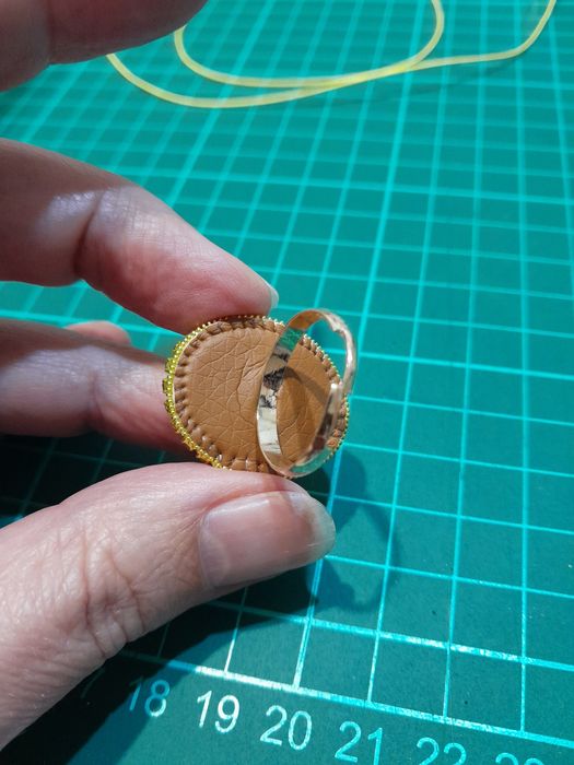 Украшения из натуральных комней