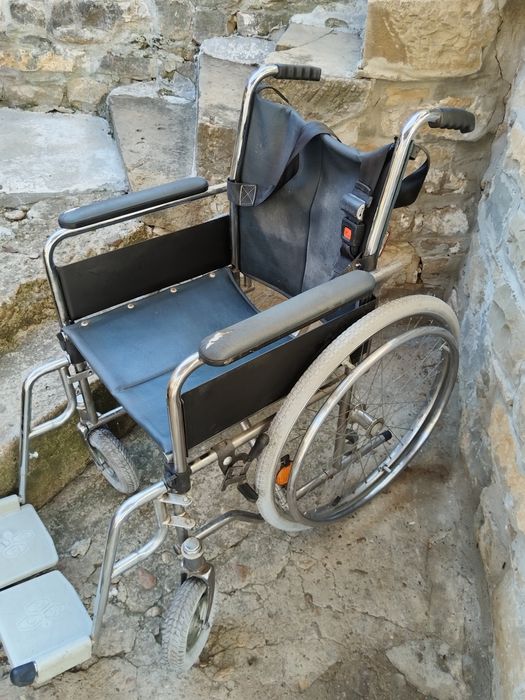 Инвалидна Количка.