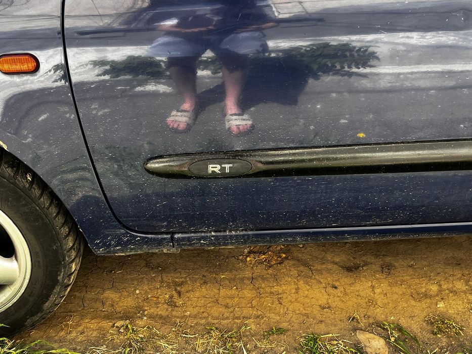 RENAULT Clio 2000 — imagine 5