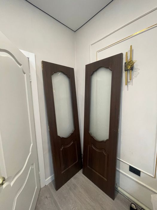 Продам 2 двери. Распашонка можно установить по отдельности.