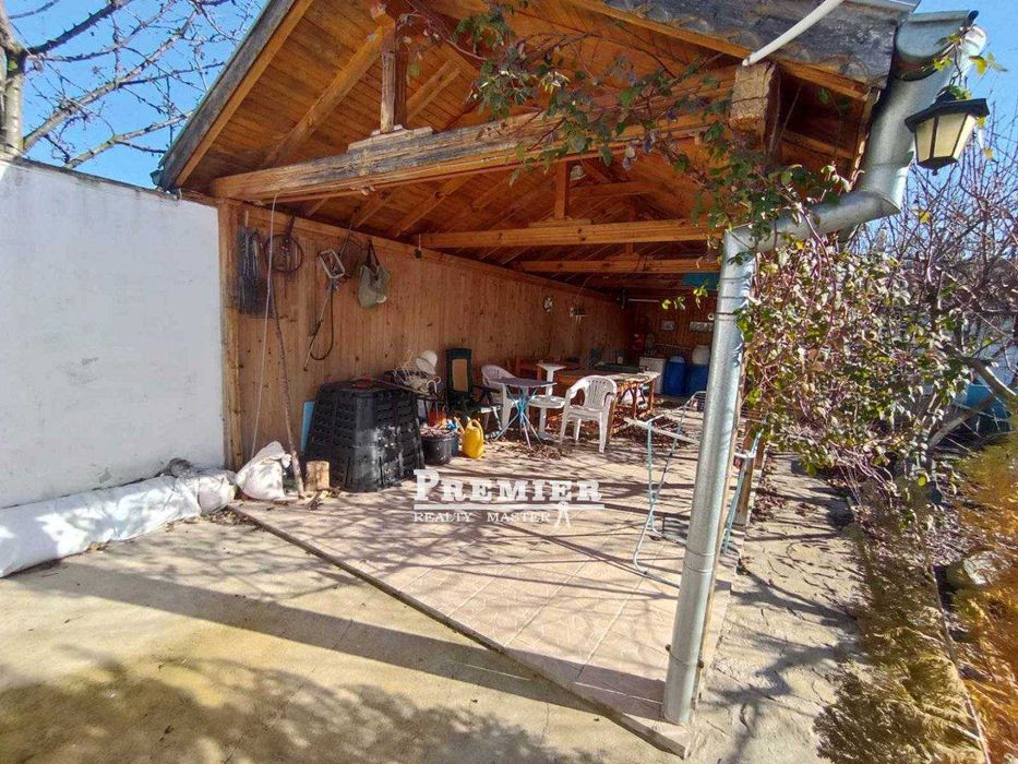 Продава се Къща в Камено - 180 кв.м за 1112 €/кв.м - Снимка #2