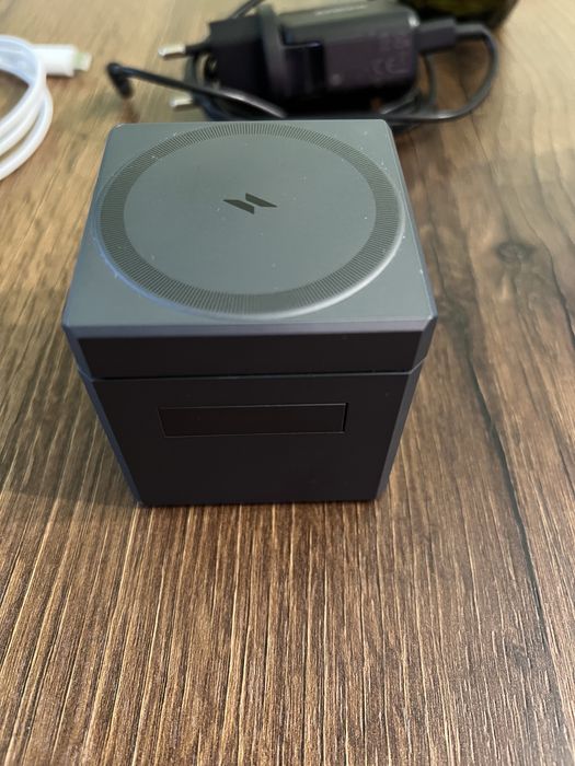 Безжично зарядно Anker 3-in-1 Cube MagSafe, Магнитно, 15W
