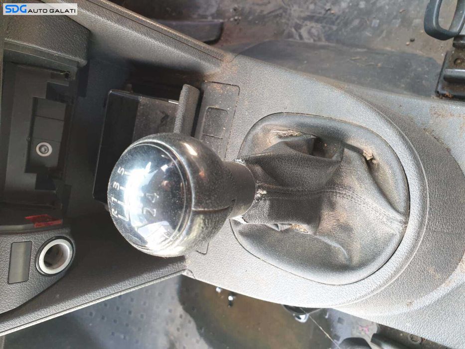 Nuca cu Manson in 5 Trepte de la Schimbator Trepte Viteze cu Uzura Volkswagen Caddy 2010 - 2015 [Q1843]