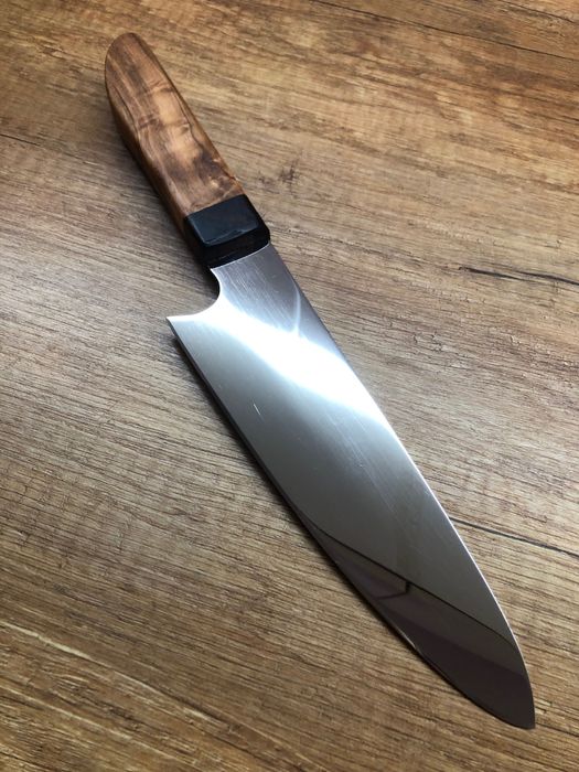 Нож ръчна изработка.