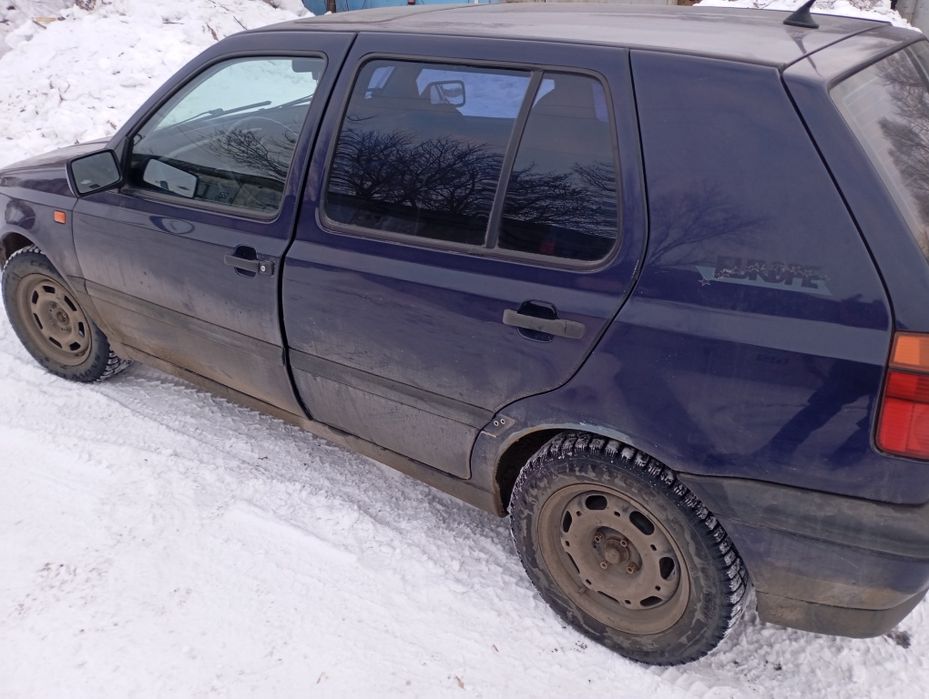 Продам гольф 3  1.6