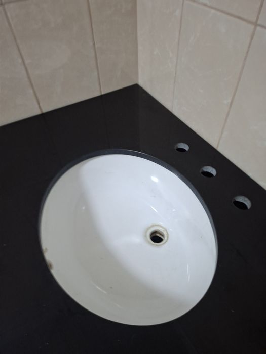 Corp lavoar cu oglinda