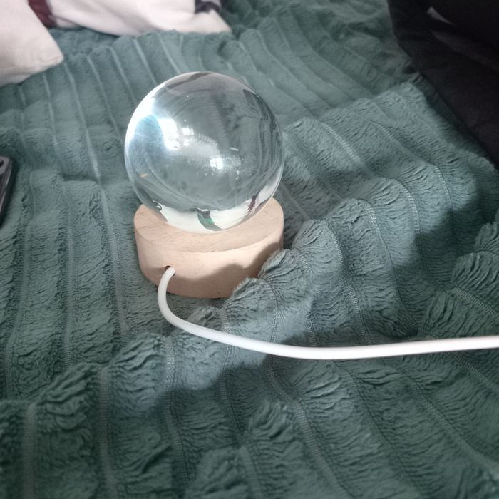 Светильник красивый