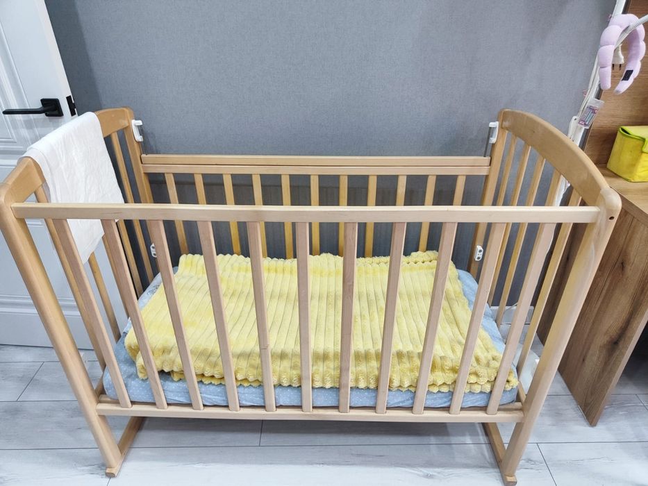 Продам кроватку. Состояние отличное