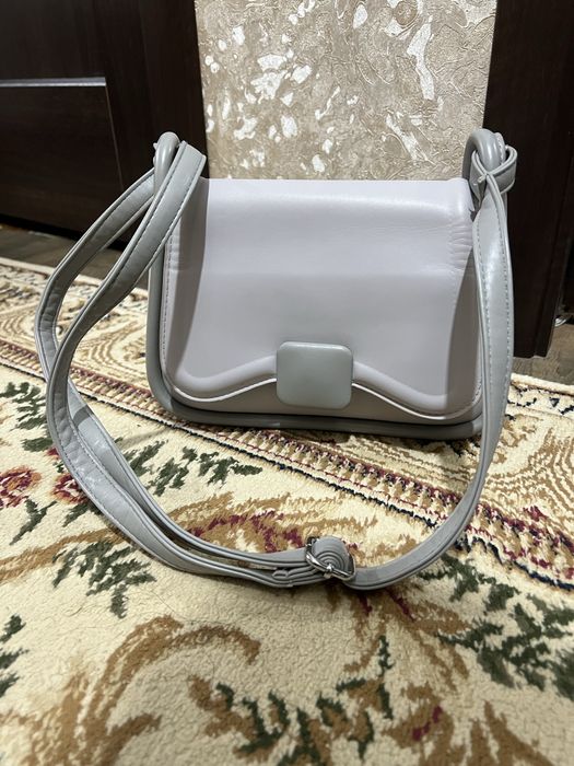 Сумкалар сотилади