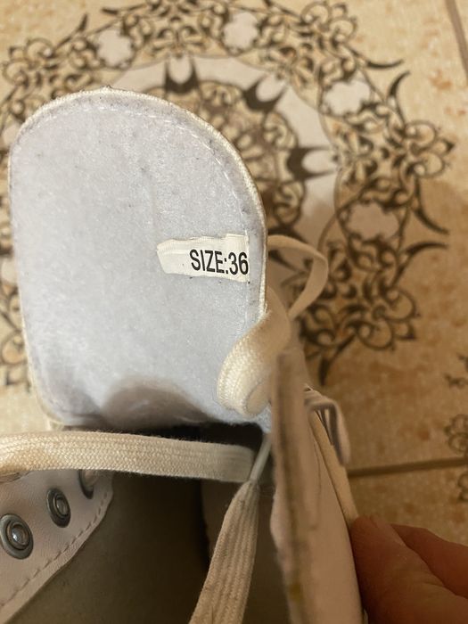 Продам детские коньки