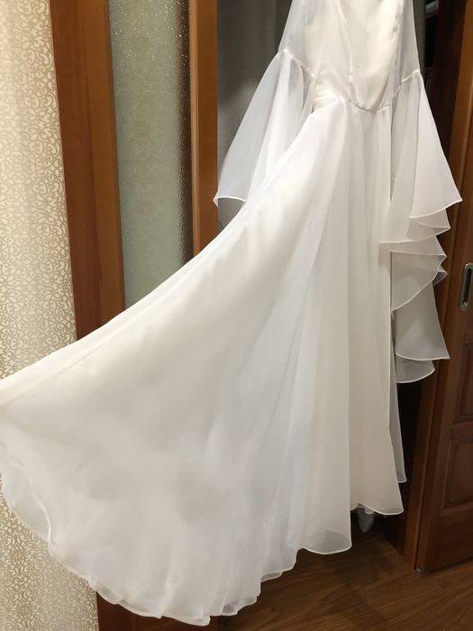 Платье на свадьбу, ҰЗАТУ