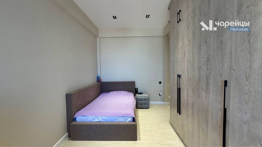 3-x комнатная квартира с ремонтом. Новостройка у метро Новза.