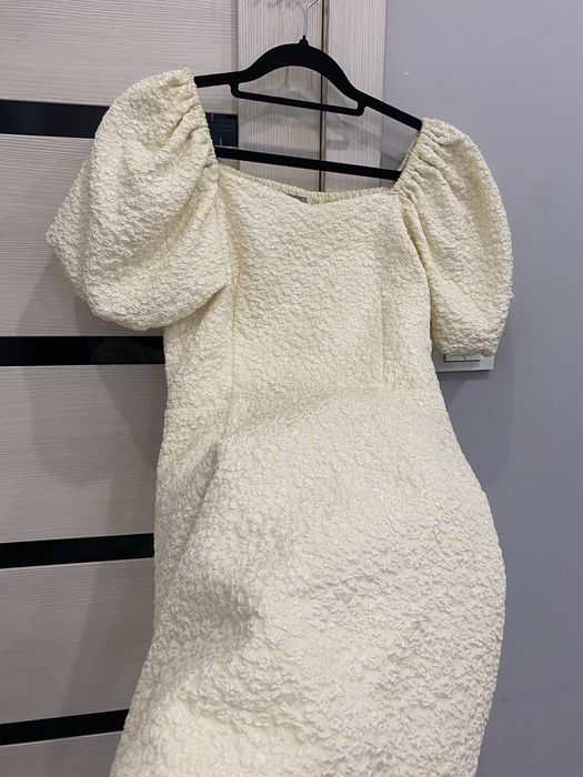 Платье от бренда lichi