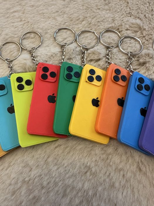 Breloc iPhone pentru ghiozdan sau chei