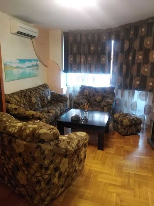 Дава се под наем Тристаен апартамент в Пловдив, Кършияка - 90 кв.м за 548.25 € - Снимка #3