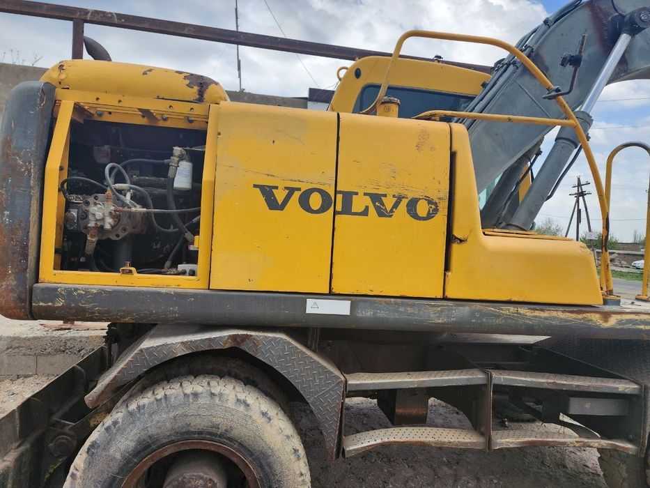 Экскаватор волво 130