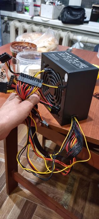 Продам блок питания пк