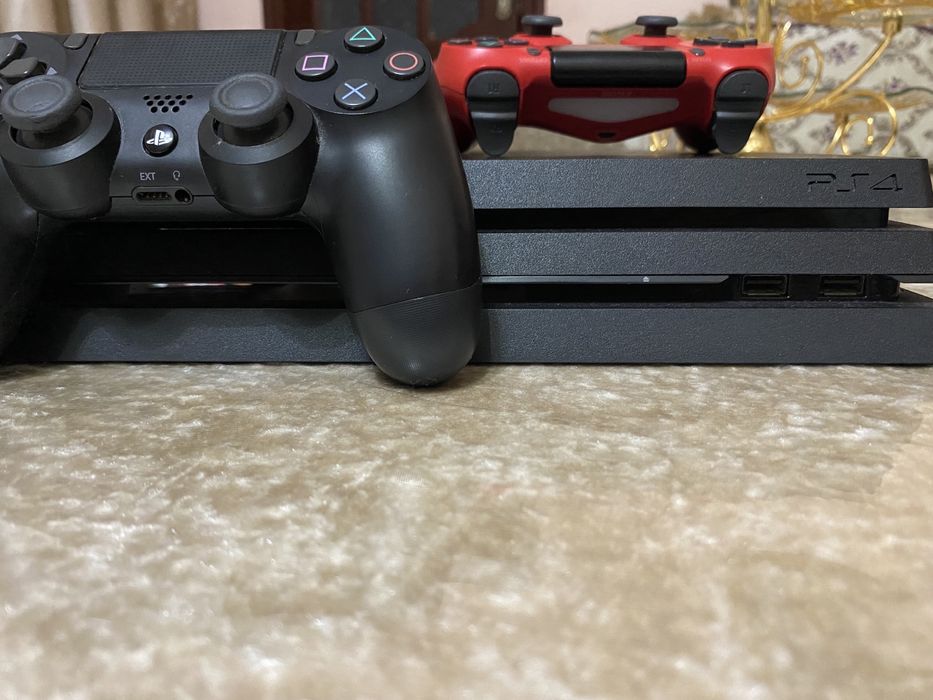 PlayStation 4 pro 1TB