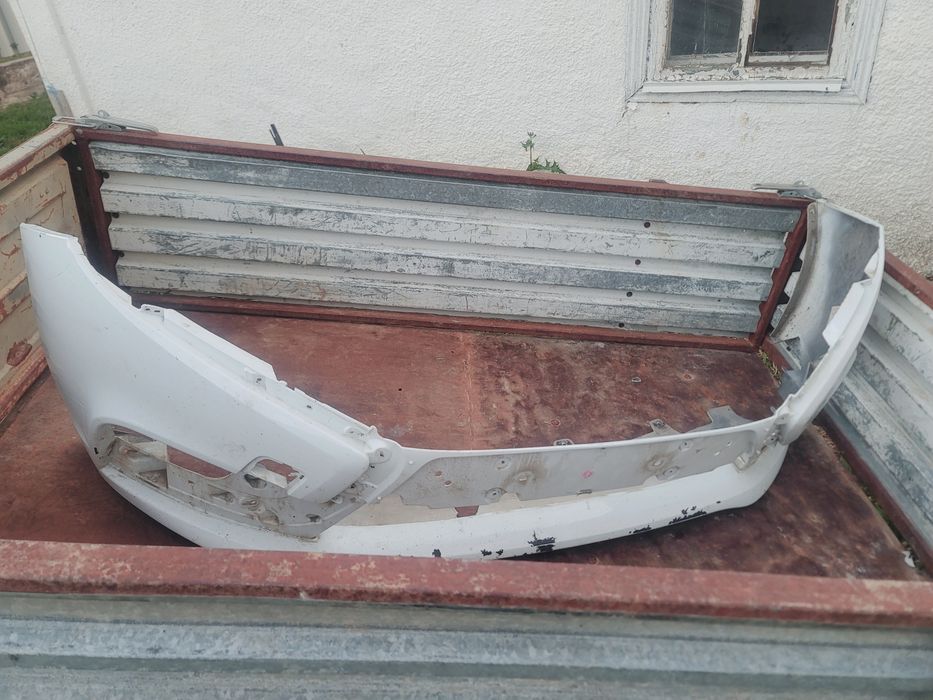 Бампер Веста vesta